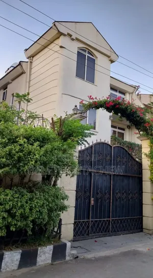 10bdrm House in Jacros, G+2 Luxury, Bole for sale