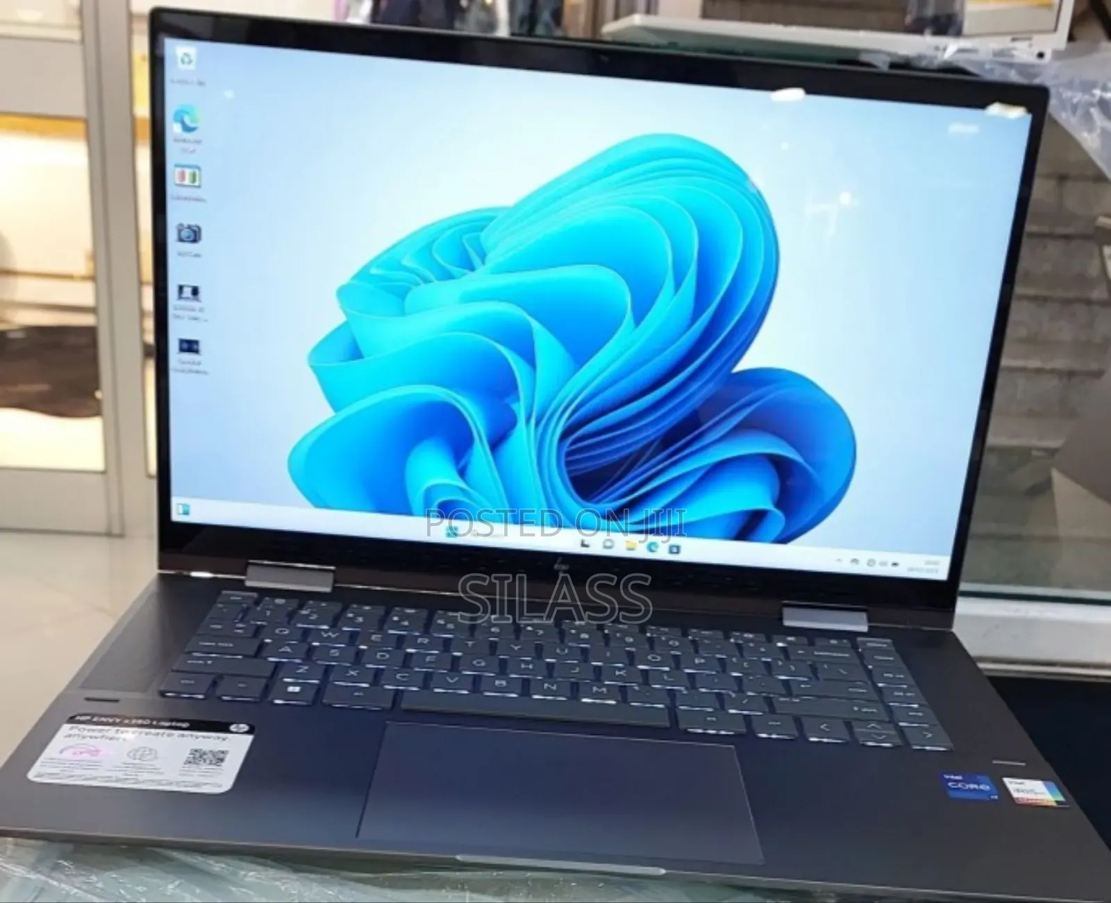 New Laptop HP Envy X360 16GB Intel Core I7 SSD 1T