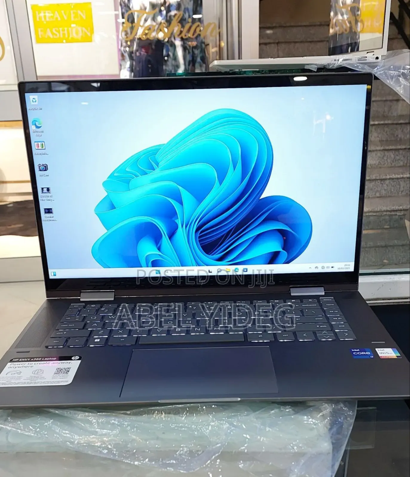 New Laptop HP Envy X360 16GB Intel Core I7 SSD 1T