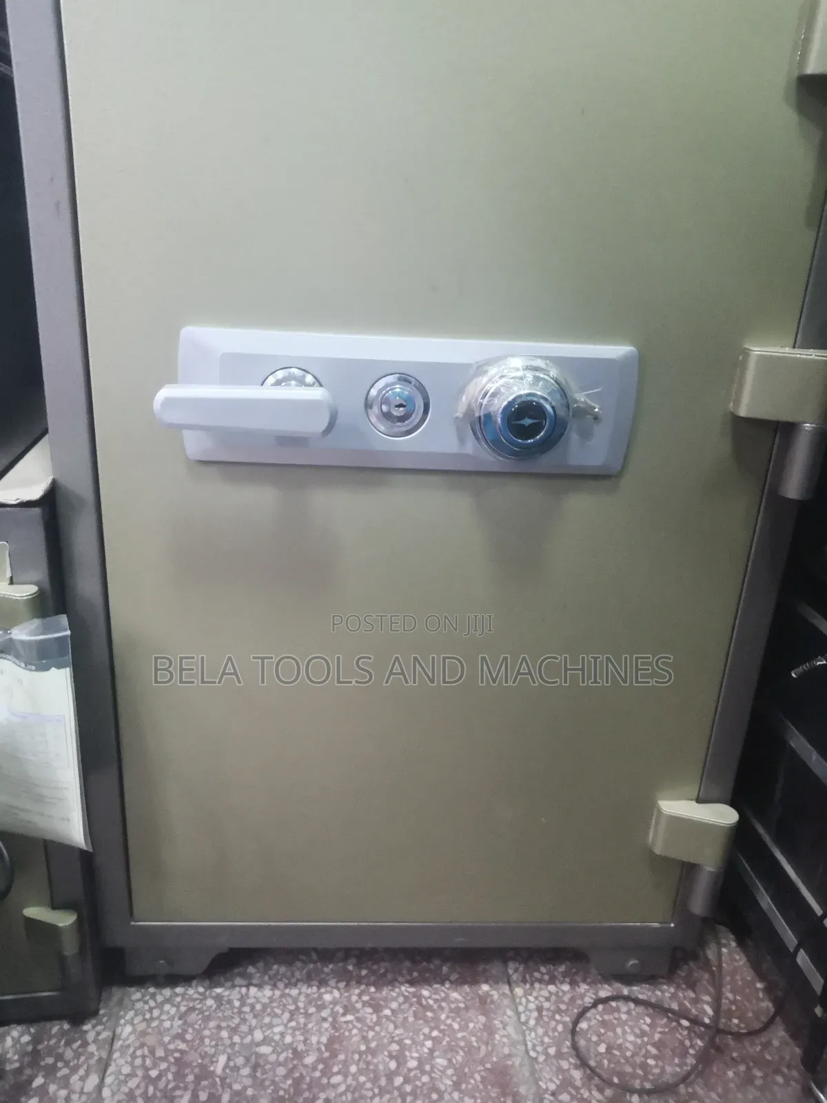 Safe Box Kazena 210kg Bis Korea