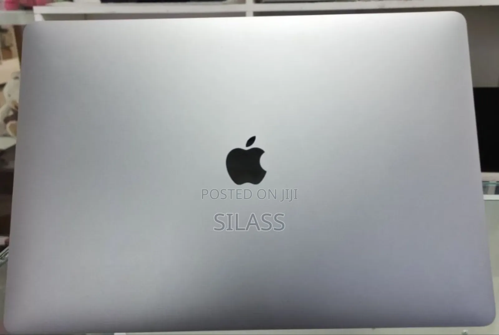 New Laptop Apple MacBook Pro 2019 32GB Intel Core I9 SSD 512GB