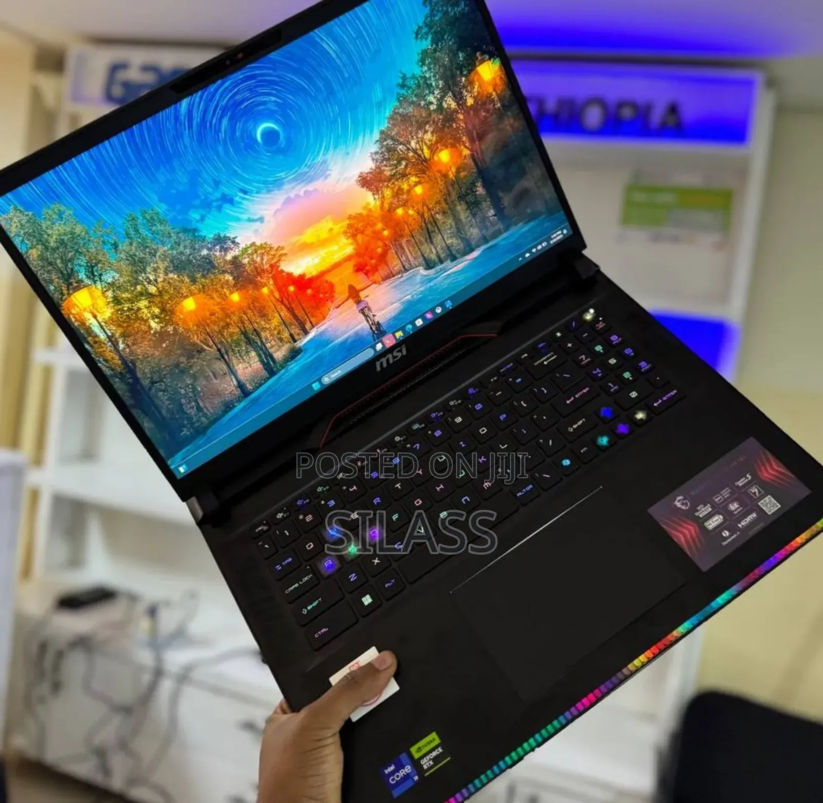 New Laptop MSI Raider GE76 12UGS 64GB Intel Core I9 SSD 2T