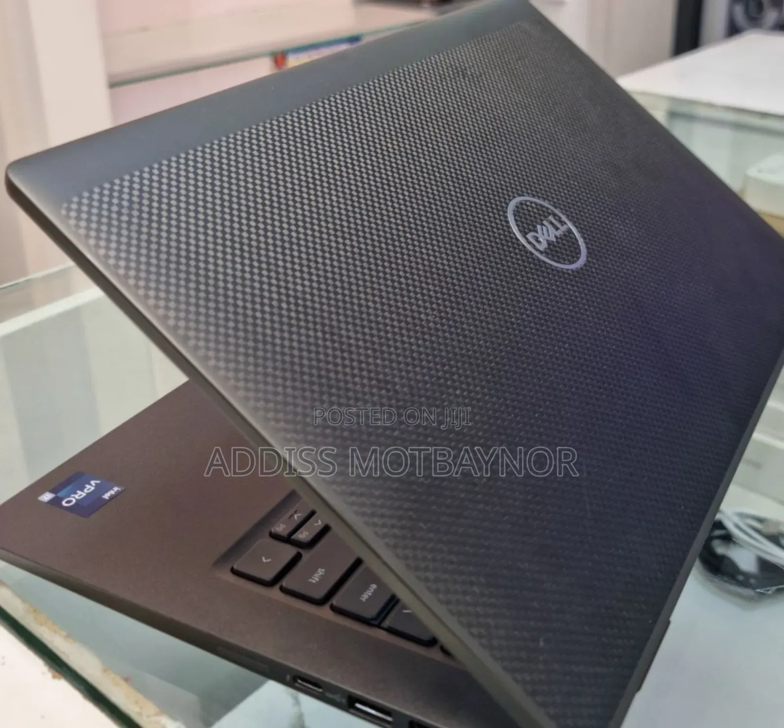 New Laptop Dell Latitude 5310 12GB Intel Core I7 SSD 512GB