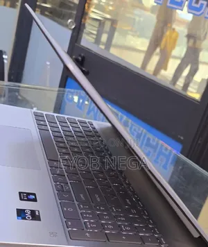 Photo - New Laptop HP Pavilion 17 16GB Intel Core I7 SSD 1T