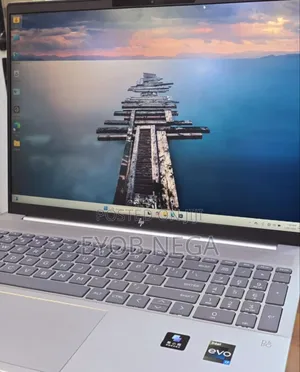 New Laptop HP Pavilion 17 16GB Intel Core I7 SSD 1T