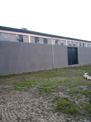 አስቸካይ የሚሸጥ መጋዘን