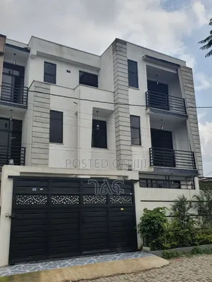 6bdrm Apartment in 175 ካሬ G+2 ቤት ፊጋ, Bole for sale