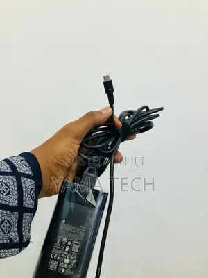 Photo - Hp Type C Charger