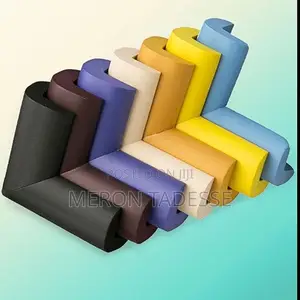 ልጆች ጠርዝ ጋር ሲጋጩ እንዳይጎዳው የጠርዝ መከላከያ Babyproof Corner Protector