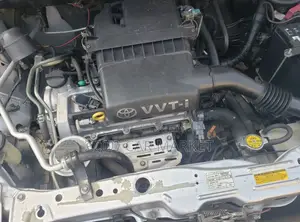 Toyota Platz 2004 Silver