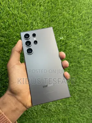 Photo - New Samsung Galaxy S24 Ultra 256 GB Silver