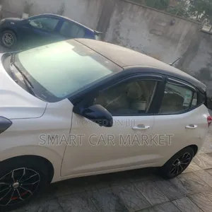 Hyundai I10 2022 White