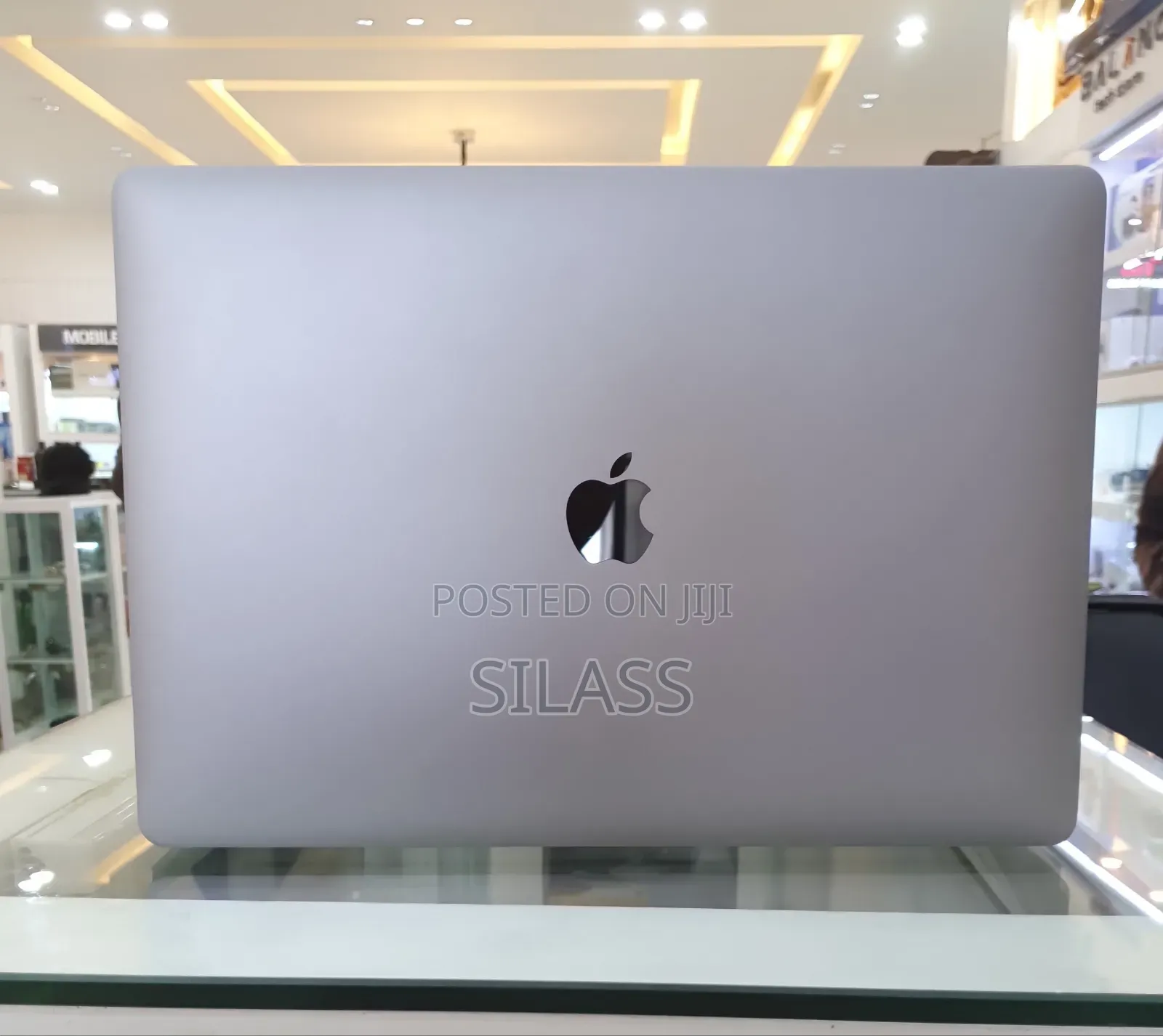 New Laptop Apple MacBook Pro 2019 16GB Intel Core I7 SSD 512GB