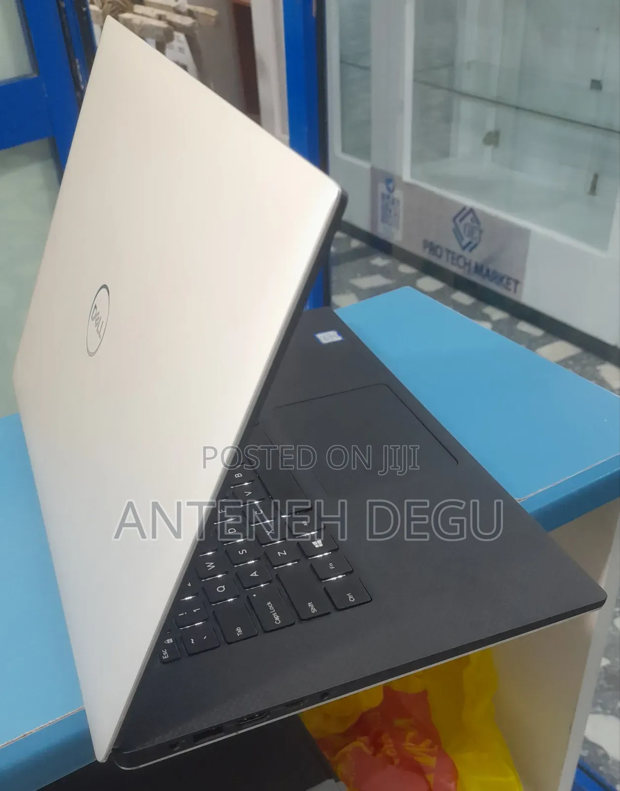 New Laptop Dell Precision 15 5540 16GB Intel Core I7 SSD 512GB