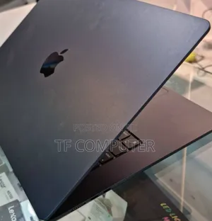 New Laptop Apple MacBook Air 2024 M3 15-Inch 8GB Apple M3 SSD 256GB