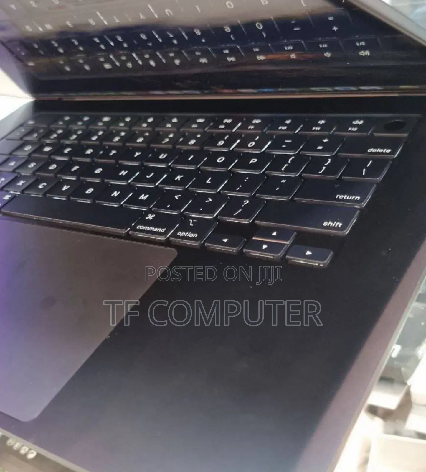 New Laptop Apple MacBook Air 2024 M3 15-Inch 8GB Apple M3 SSD 256GB