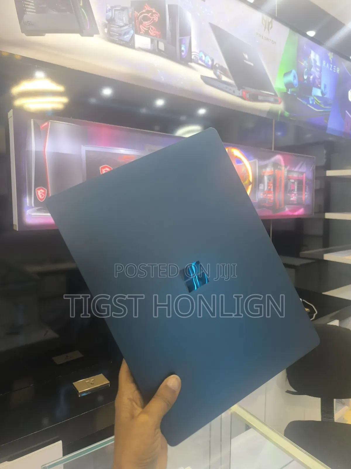 New Laptop Microsoft Surface Book 3 16GB Intel Core I7 SSD 256GB