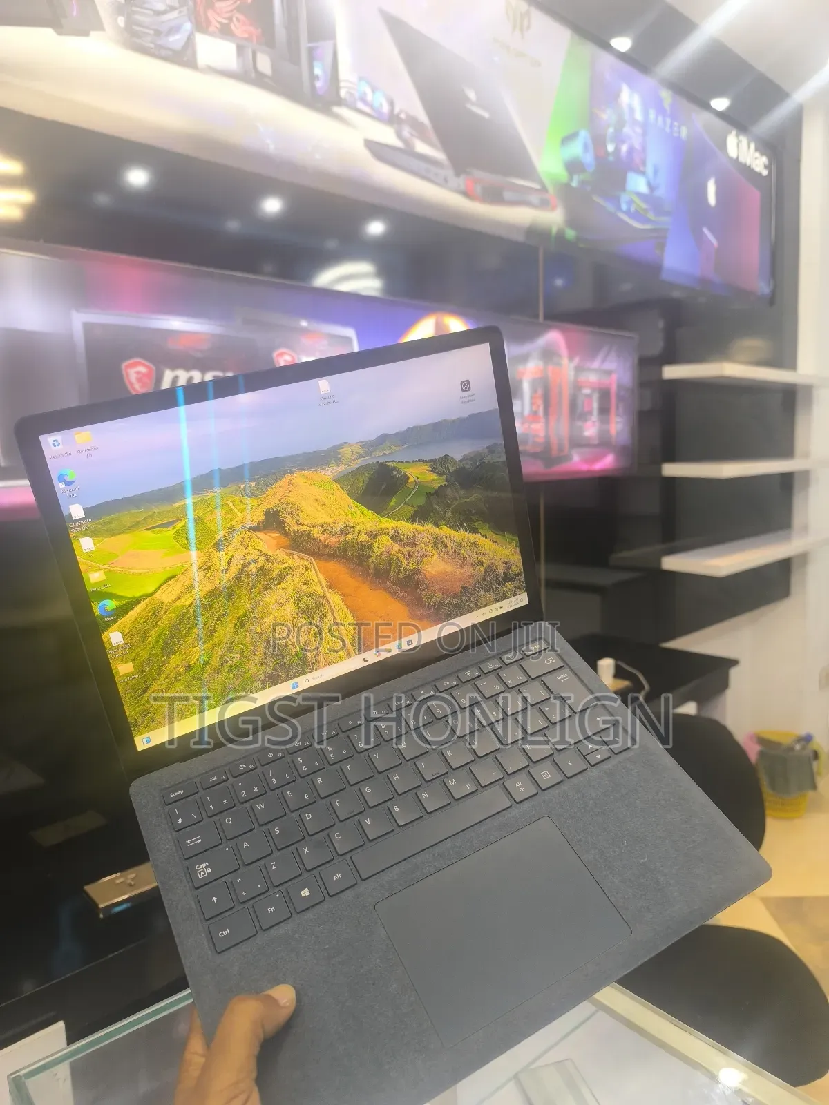 New Laptop Microsoft Surface Book 3 16GB Intel Core I7 SSD 256GB