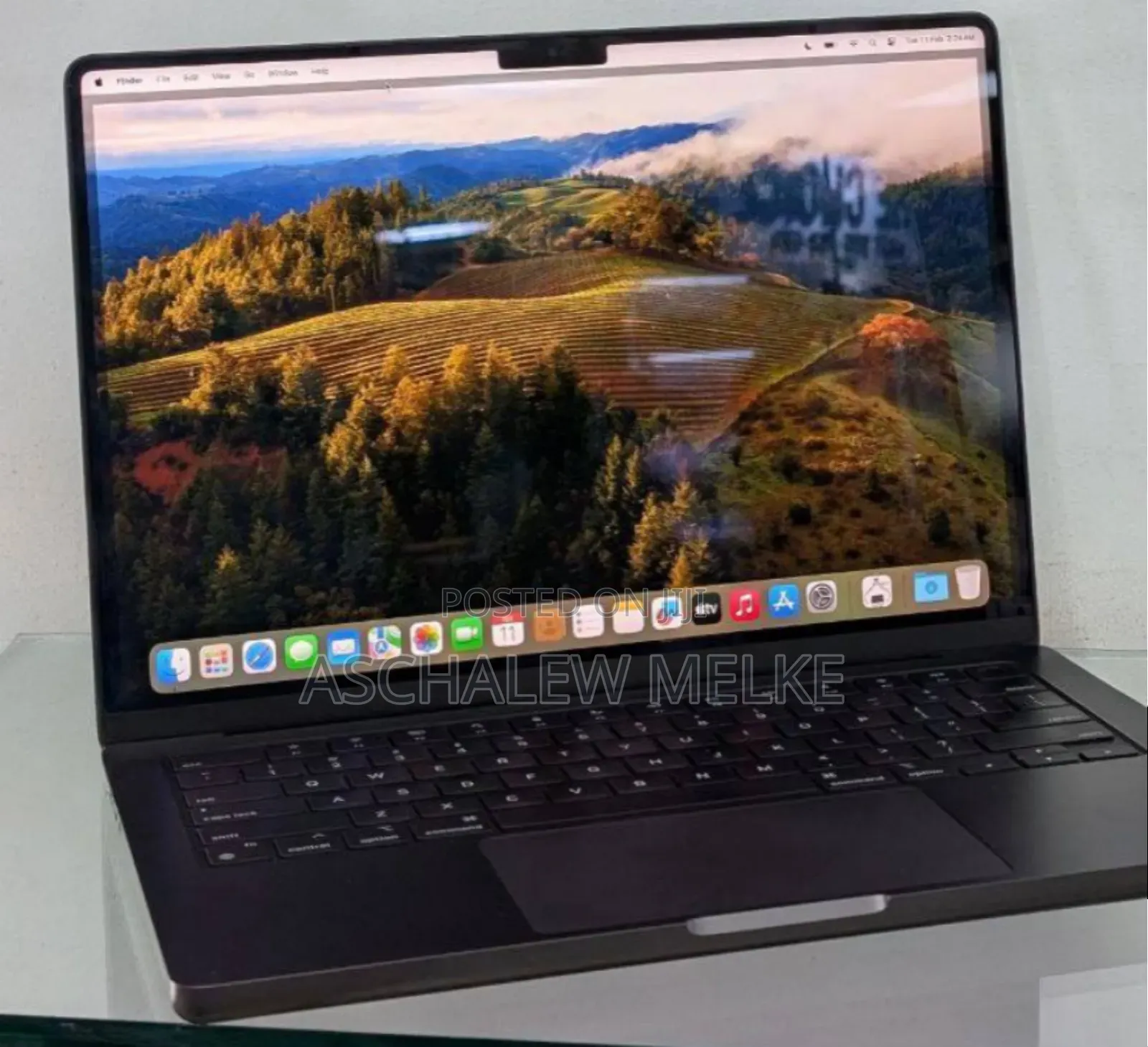 New Apple MacBook Pro 2023 M3 14-Inch 18GB Apple M3 Pro SSD 512GB