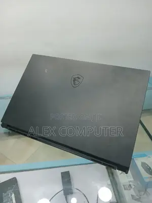 New Laptop MSI GS66 Stealth 10SGS 16GB Intel Core I7 SSD 1T