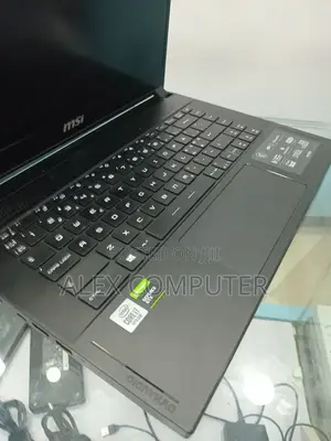 New Laptop MSI GS66 Stealth 10SGS 16GB Intel Core I7 SSD 1T