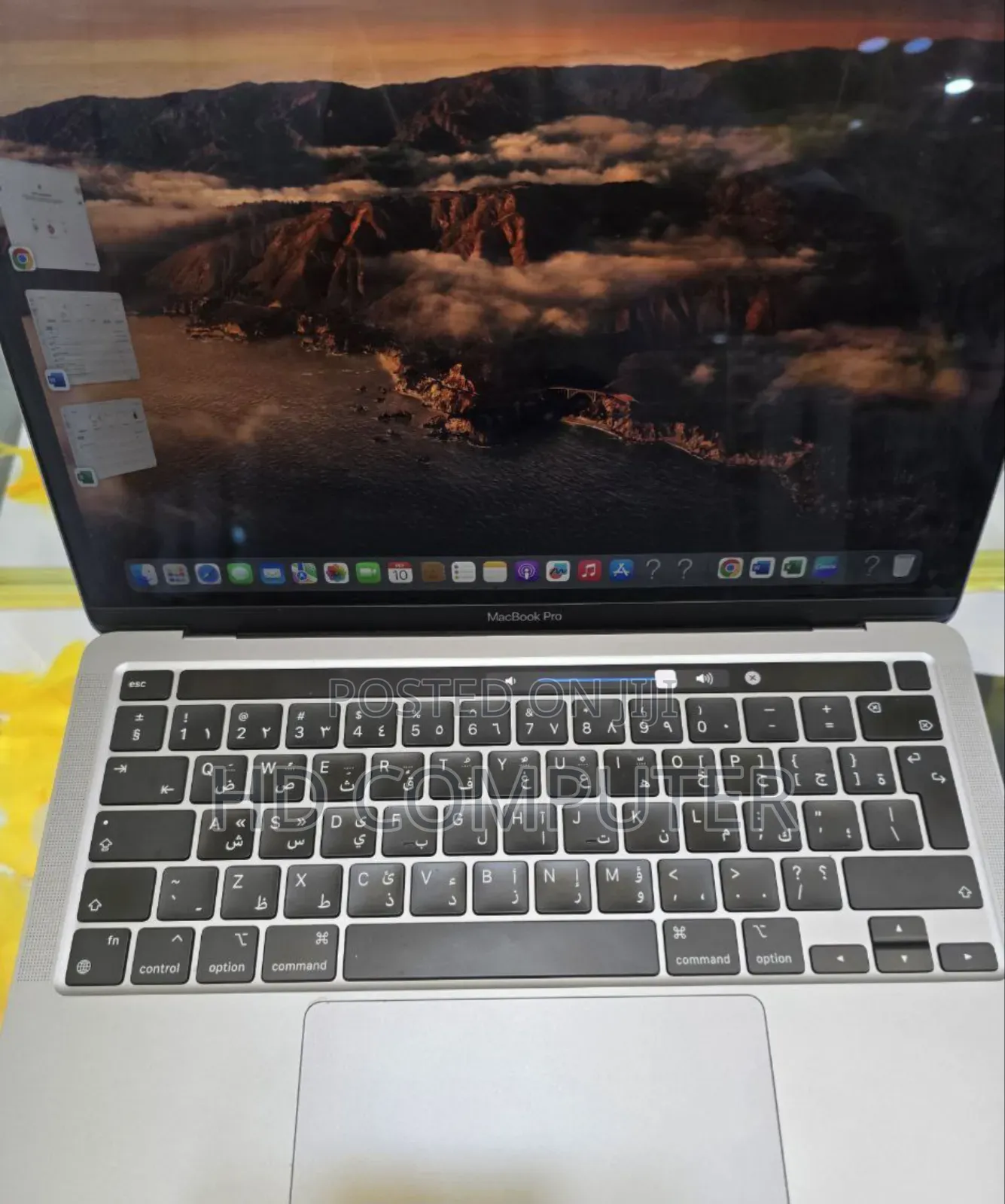 New Laptop Apple MacBook Pro 2020 M1 8GB Apple M1 Pro SSD 256GB