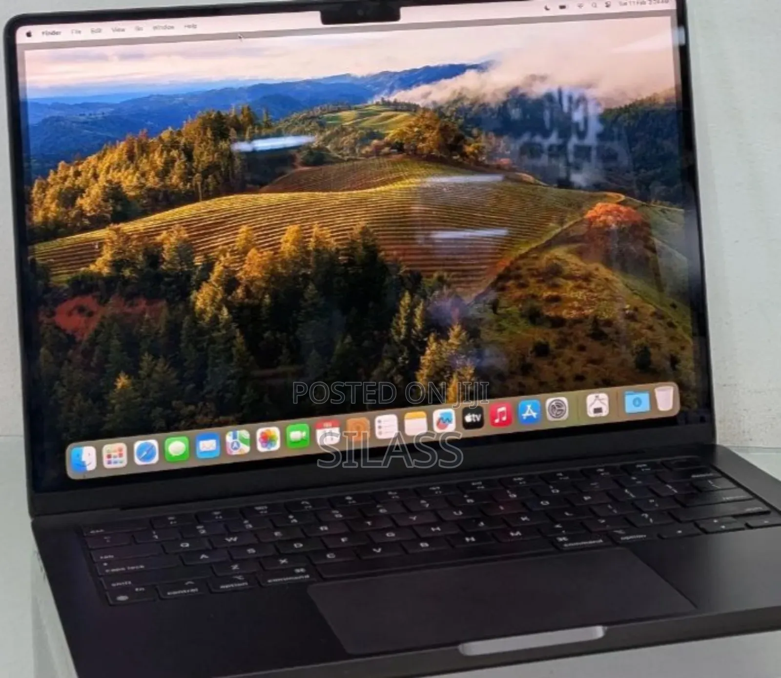 New Apple MacBook Pro 2023 M3 14-Inch 18GB Apple M3 Pro SSD 512GB