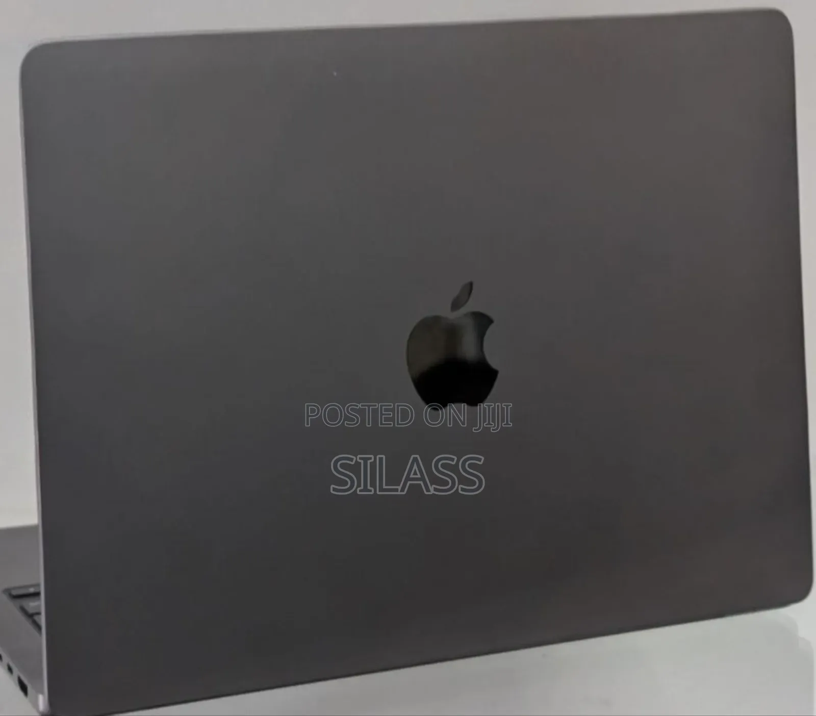 New Apple MacBook Pro 2023 M3 14-Inch 18GB Apple M3 Pro SSD 512GB