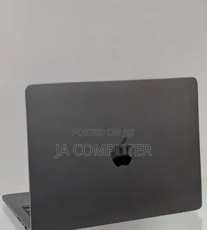 New Apple MacBook Pro 2023 M3 14-Inch 18GB Apple M3 Pro SSD 512GB