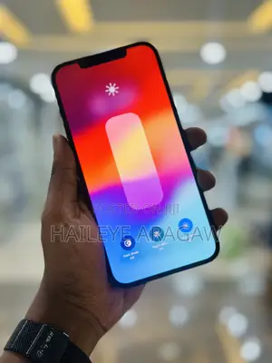 Photo - New Apple iPhone 12 Pro Max 256 GB Blue