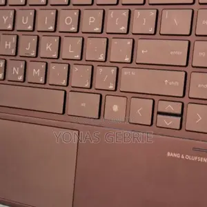 New Laptop HP Envy x360 8GB Intel Core i7 SSD 1T