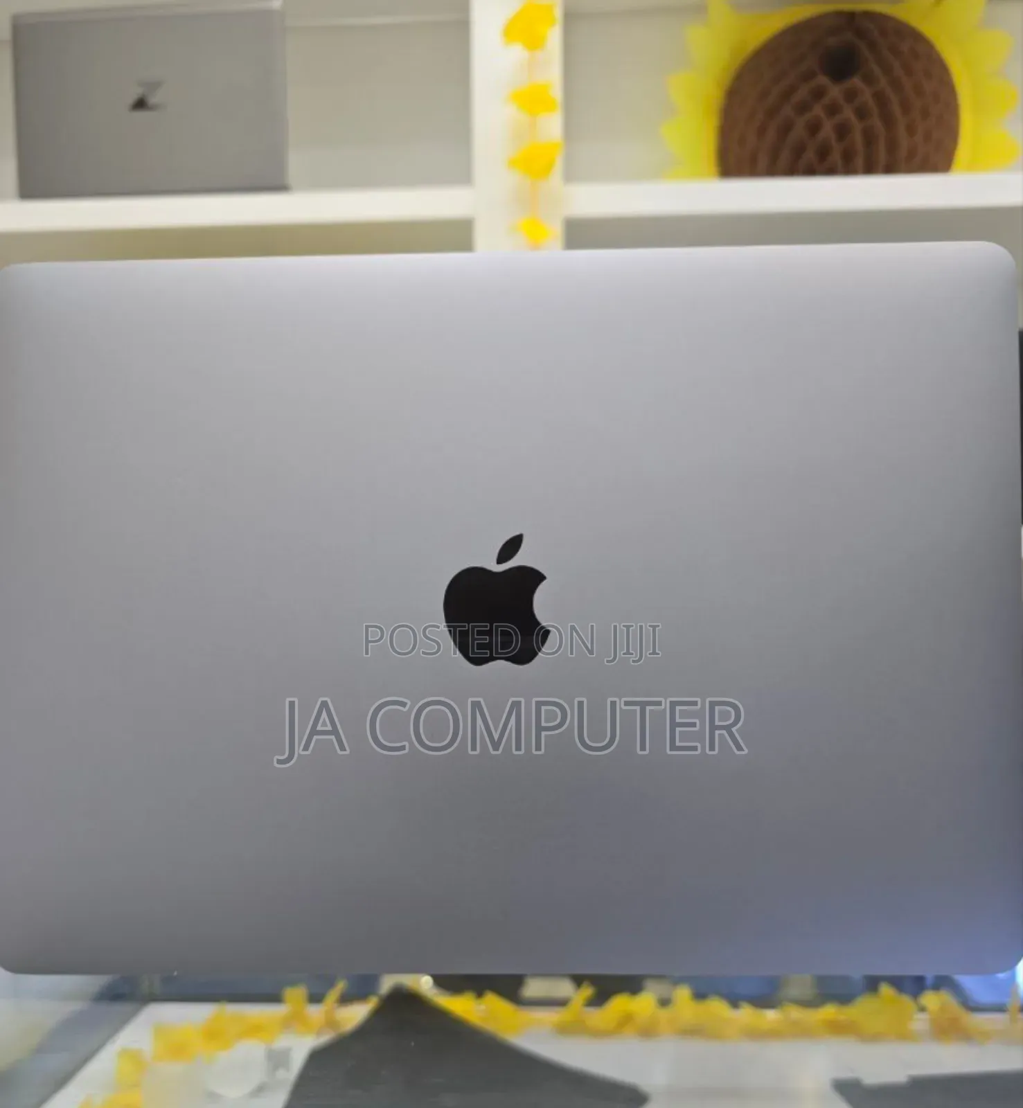 Laptop Apple MacBook Pro 2020 M1 8GB Apple M1 Pro SSD 256GB