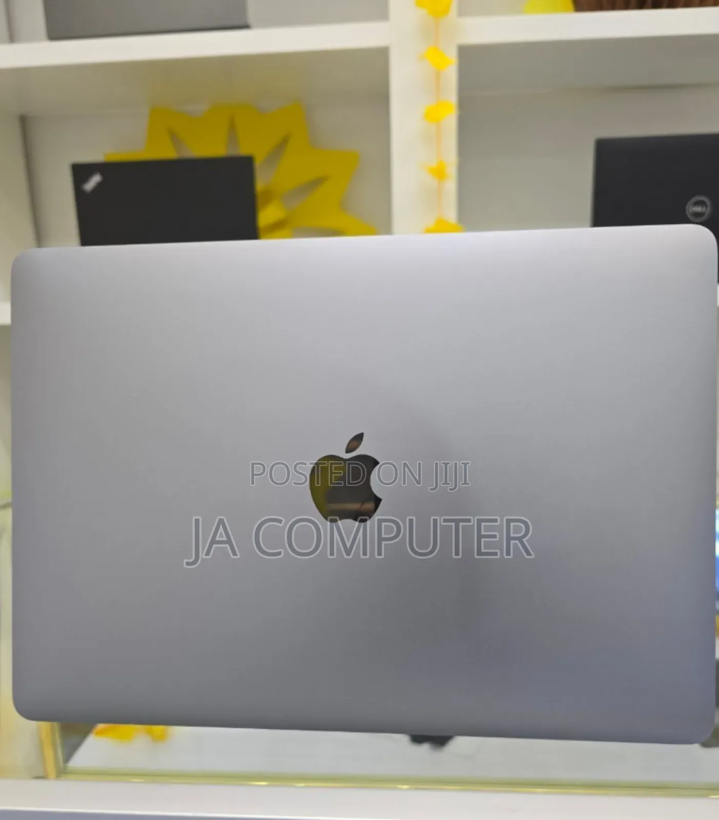 Laptop Apple MacBook Pro 2020 M1 8GB Apple M1 Pro SSD 256GB