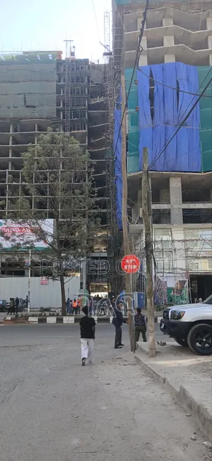 #ቅንጡ የሚጓጓ አፓርትመንት ቦሌ ኤድናሞል ጋር በፈለጉት የካሬ አማራጭ ቀርቦለዎታል።