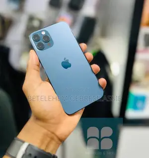 Photo - Apple iPhone 12 Pro 256 GB Blue