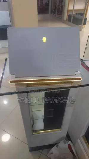 New Laptop Alienware M15 R3 32GB Intel Core I9 SSD 1T