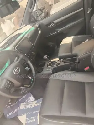 New Toyota Hilux 2023 Gray