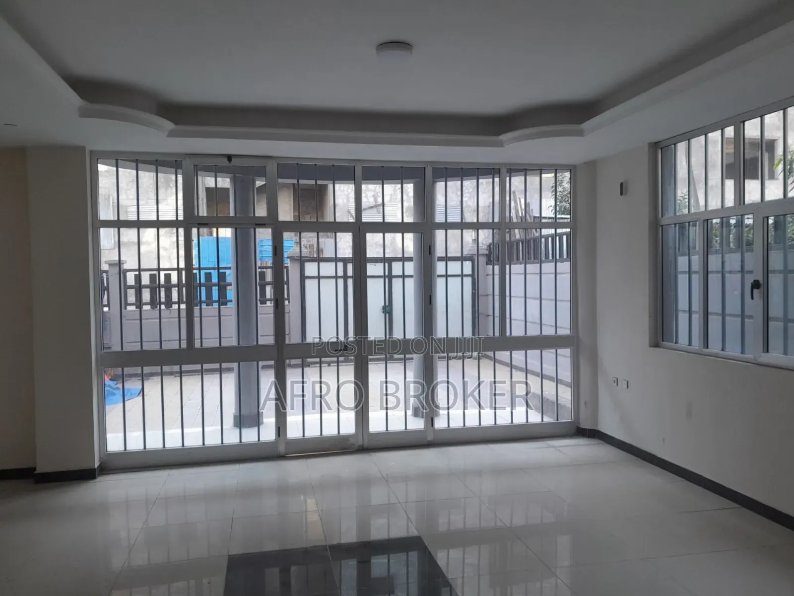 Furnished 20bdrm Apartment in Kality, Akaky Kaliti for sale