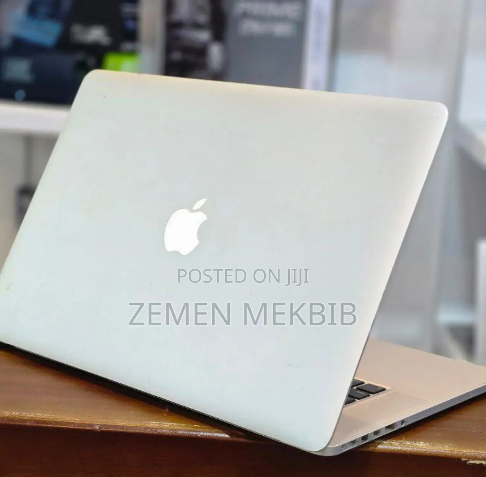 New Laptop Apple MacBook Pro 2015 16GB Intel Core I7 SSD 256GB