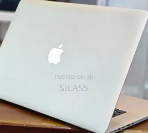 New Laptop Apple MacBook Pro 2015 16GB Intel Core I7 SSD 256GB