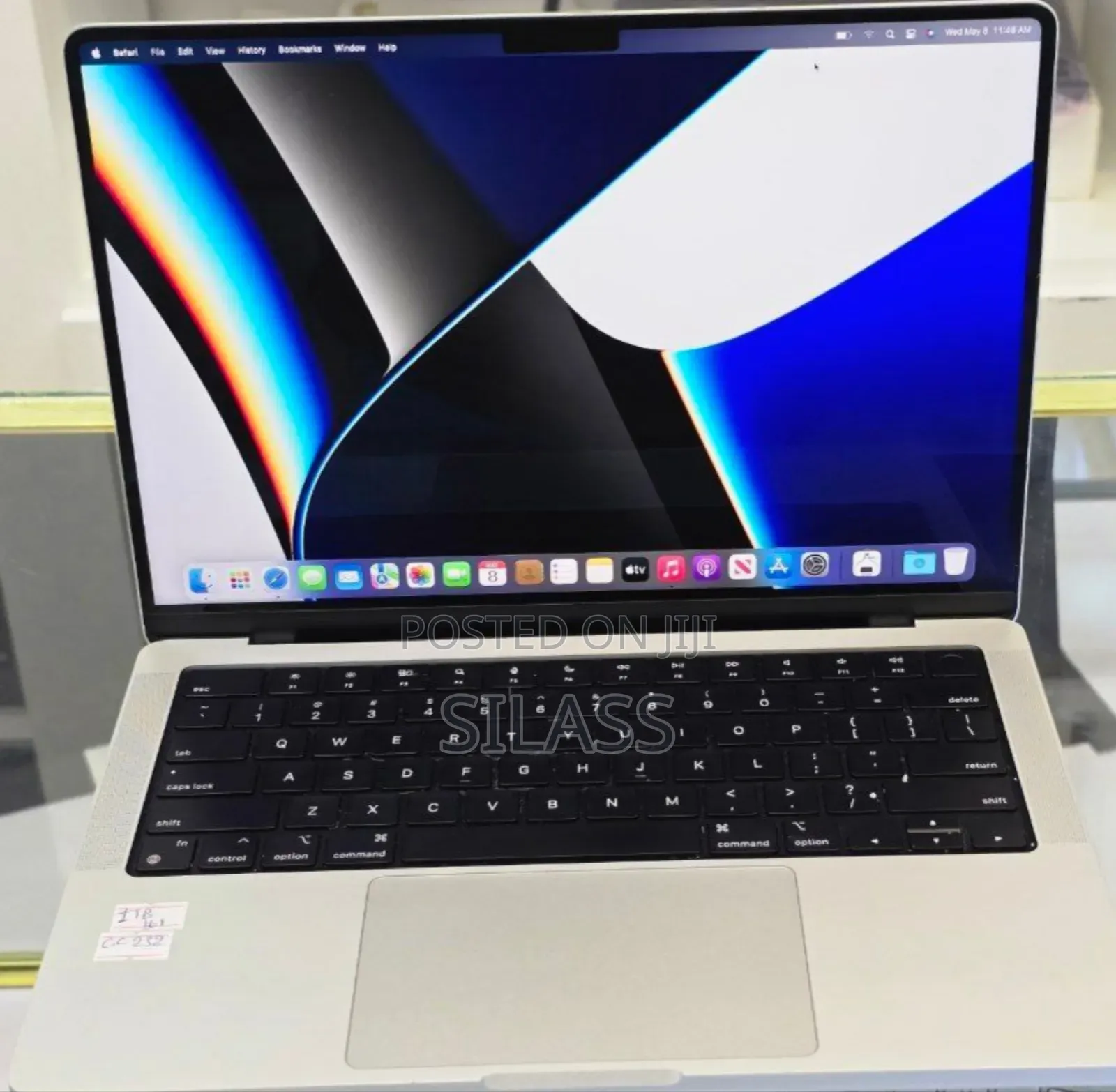 New Laptop Apple MacBook Pro M1 16GB Apple M1 Pro SSD 512GB