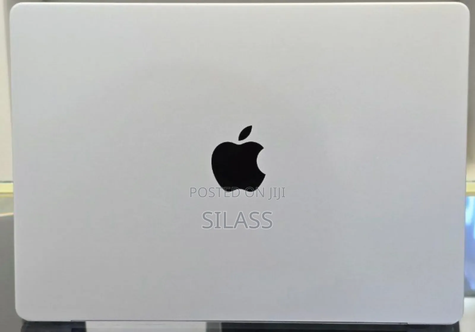 New Laptop Apple MacBook Pro M1 16GB Apple M1 Pro SSD 512GB