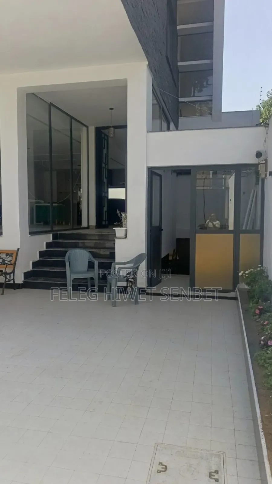 Furnished 8bdrm House in አአ, Bole for sale