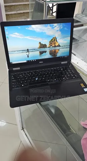 New Laptop Dell Precision 17 7720 16GB Intel Core I7 SSD 512GB