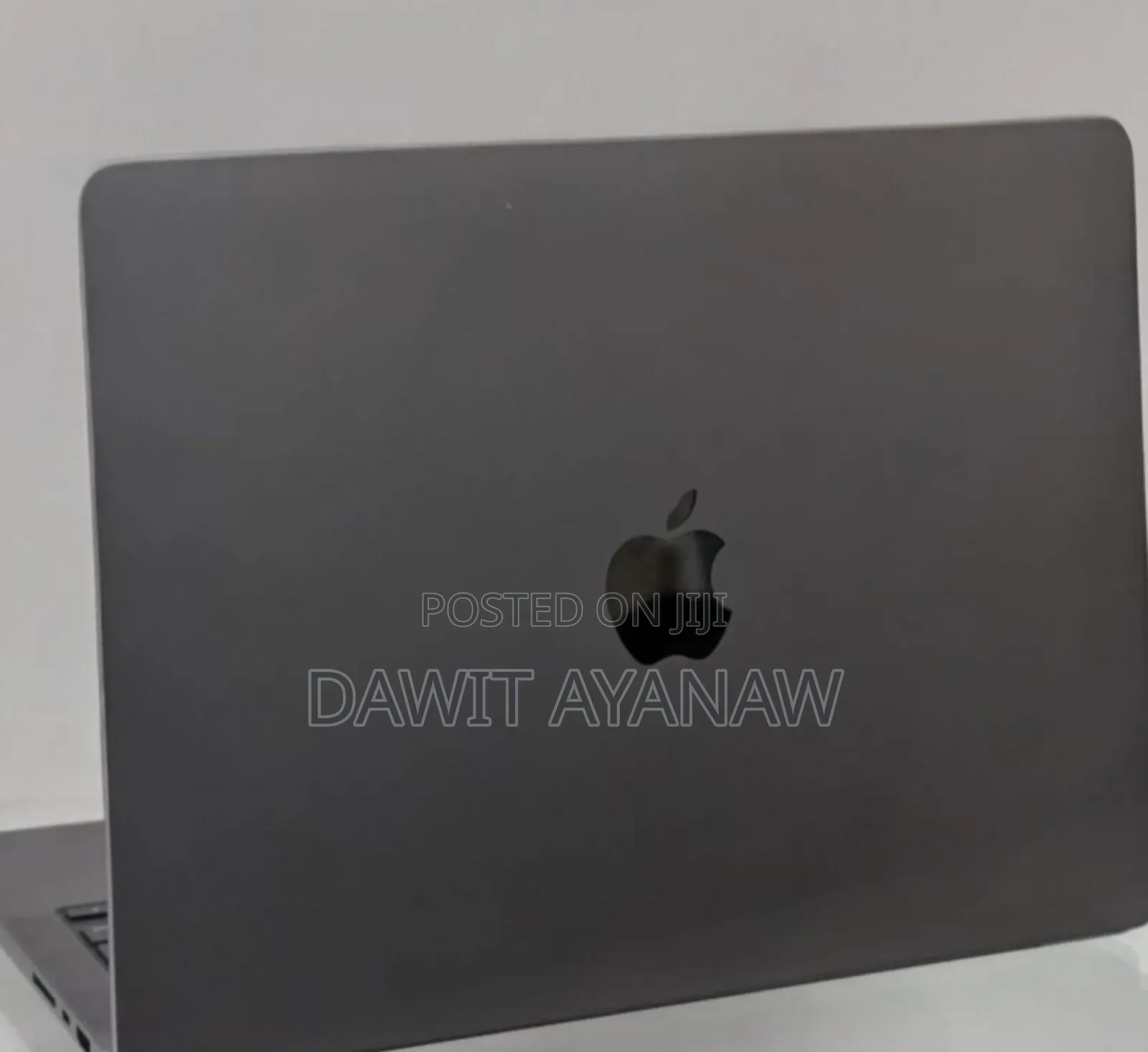 New Apple MacBook Pro 2024 M4 Max 14-Inch 18GB Apple M3 Pro SSD 512GB