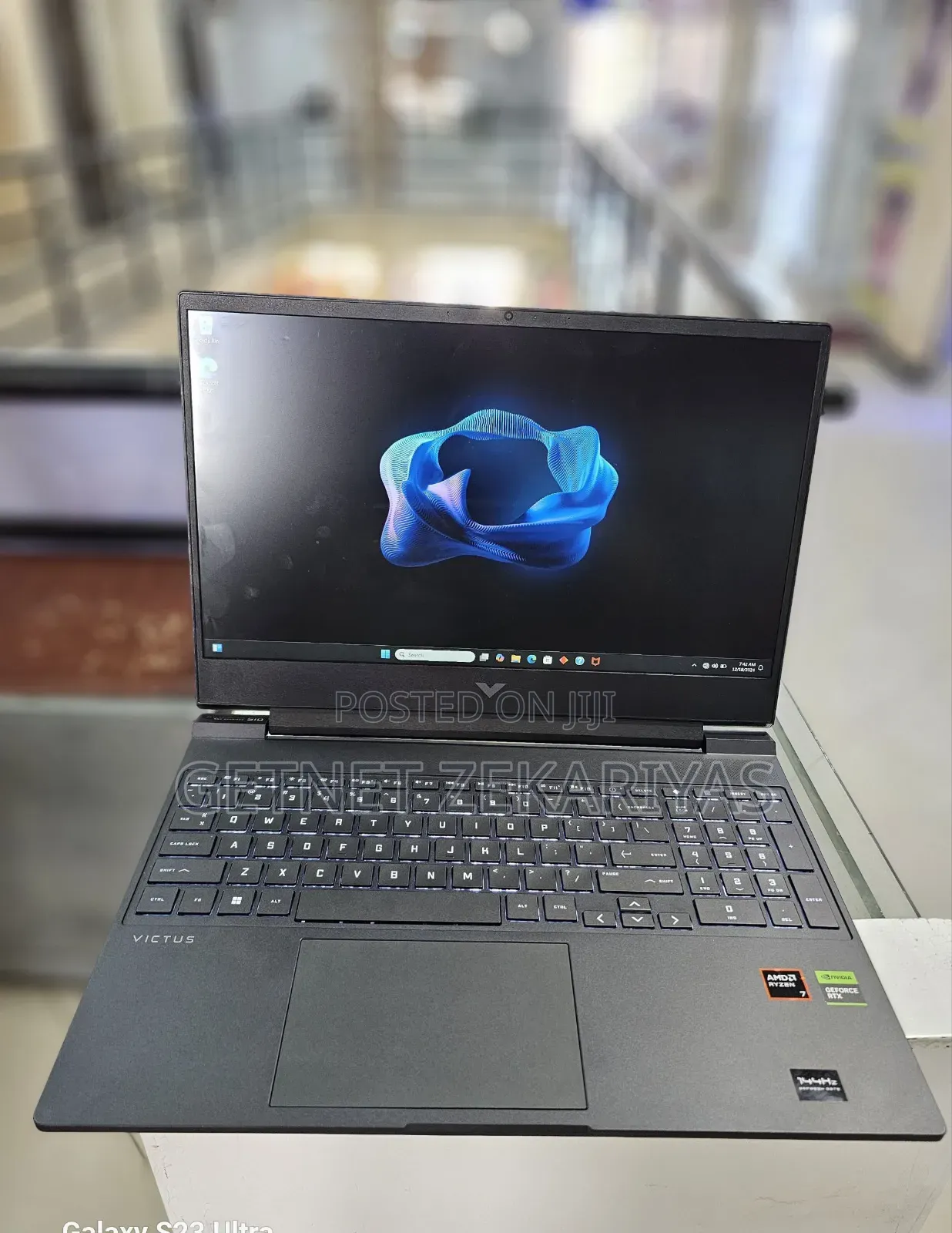 New Laptop HP Victus 15 16GB AMD Ryzen 7 SSD 1T