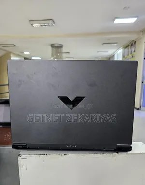New Laptop HP Victus 15 16GB AMD Ryzen 7 SSD 1T