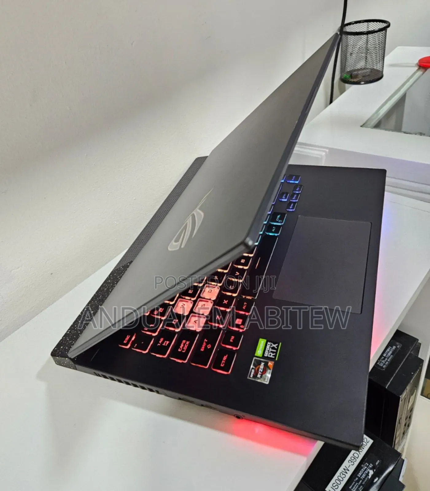 New Laptop Asus ROG Strix G15 16GB AMD Ryzen 7 SSD 1T
