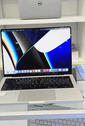 New Apple MacBook Pro 2023 M3 14-Inch 16GB Apple M1 Pro SSD 512GB