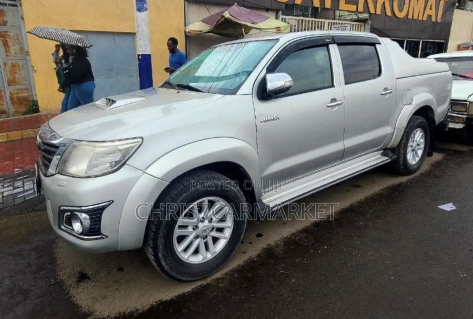 Toyota Hilux 2.5 D-4D 4X4 SRX 2012 Silver